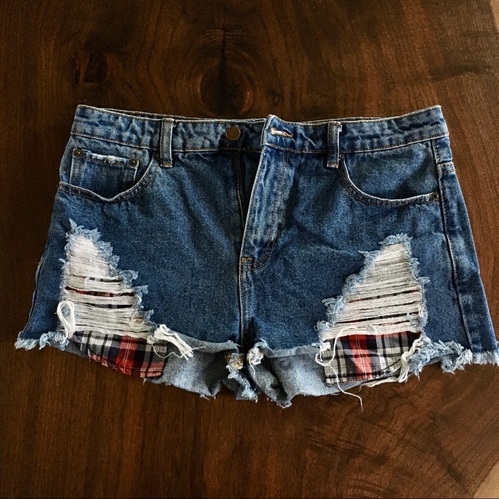 Denim ripped shorts